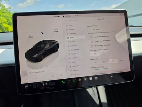 Used 2023 Tesla Model Y Long Range AWD/4WD image 48
