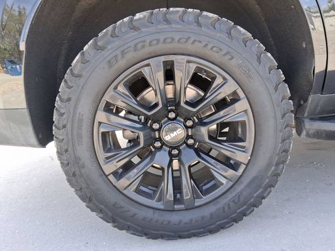Used 2021 GMC Yukon Denali AWD/4WD image 19