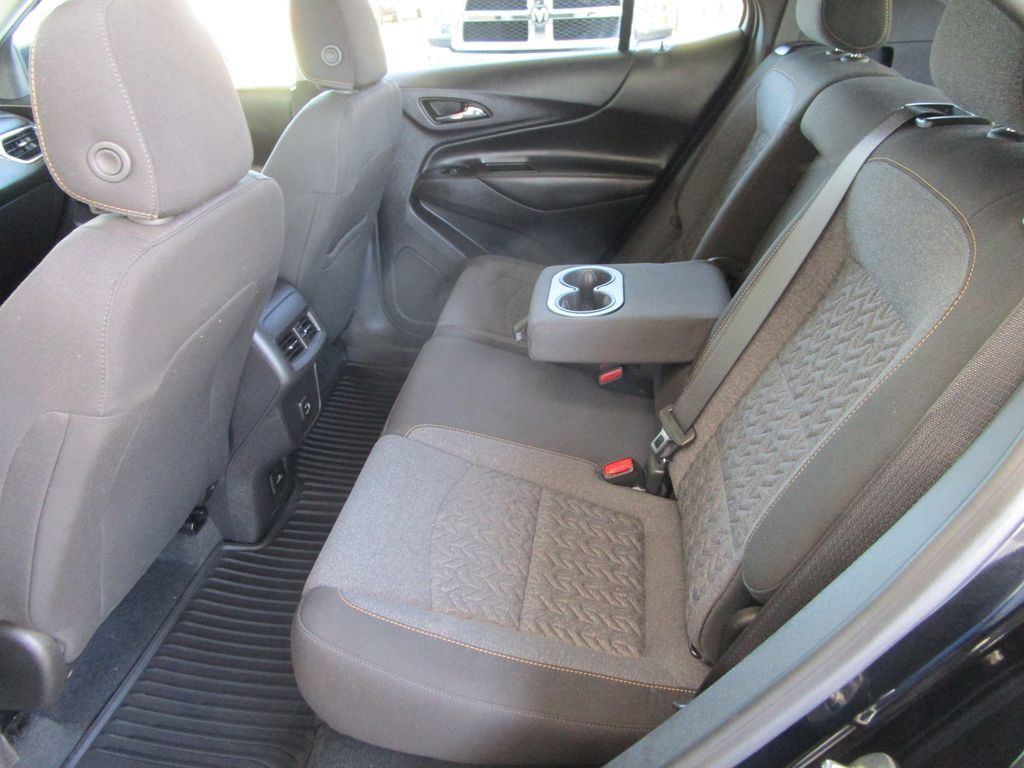 Used 2024 Chevrolet Equinox LT FWD image 24