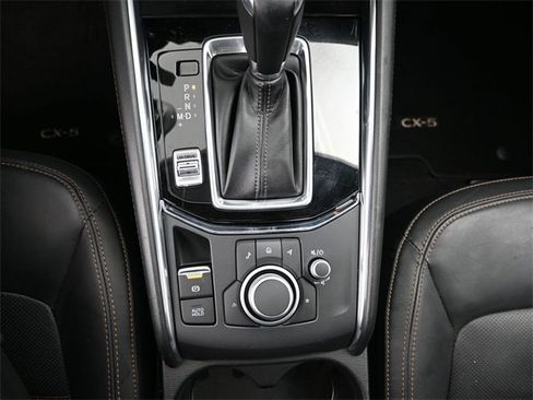 Certified 2022 MAZDA CX-5 AWD 2.5 S w/ Premium Plus Pkg image 16