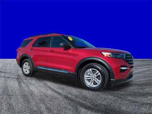 Certified 2020 Ford Explorer XLT w/ Equipment Group 202A image 2