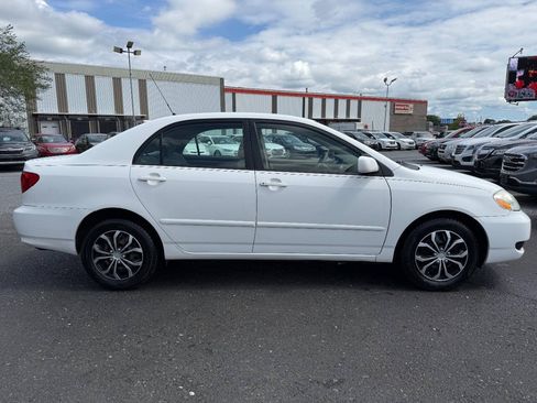 Used 2005 Toyota Corolla LE FWD image 4