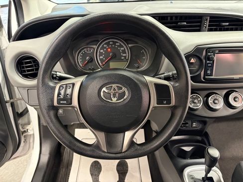 Used 2017 Toyota Yaris L FWD image 10