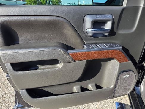 Used 2018 GMC Sierra 1500 SLT AWD/4WD image 44