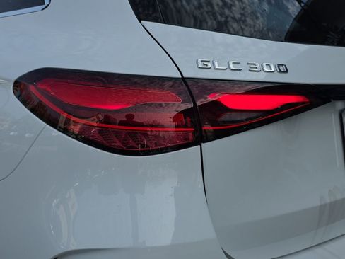 New 2026 Mercedes-Benz GLC 300 4MATIC image 11