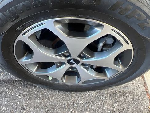 Used 2020 Kia Telluride EX AWD/4WD image 39