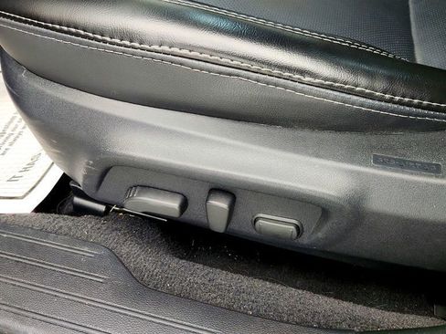 Used 2019 Subaru Outback 2.5i Limited image 12