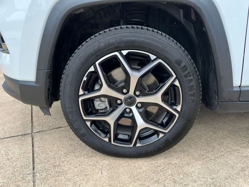 Used 2025 Jeep Compass Limited AWD/4WD image 33