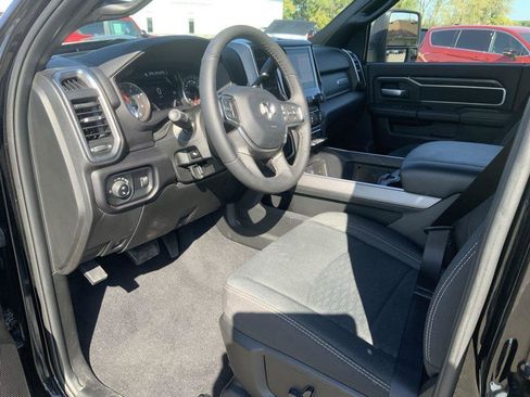 Used 2025 RAM 3500 Big Horn image 27