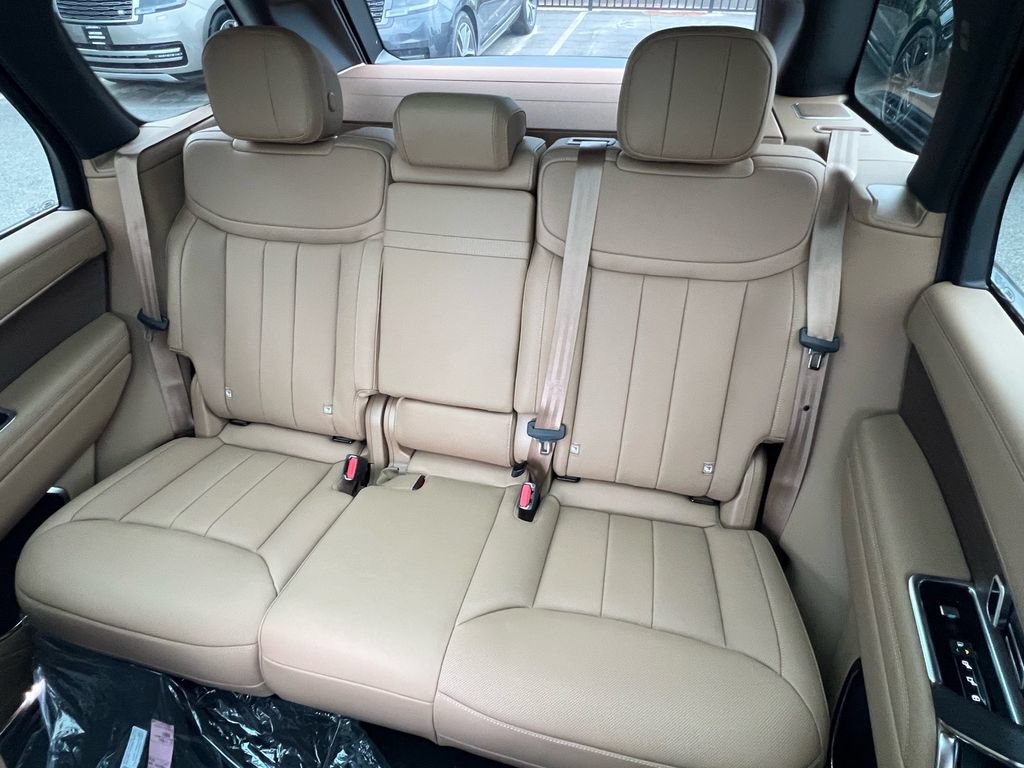 New 2026 Land Rover Range Rover SE AWD/4WD image 21