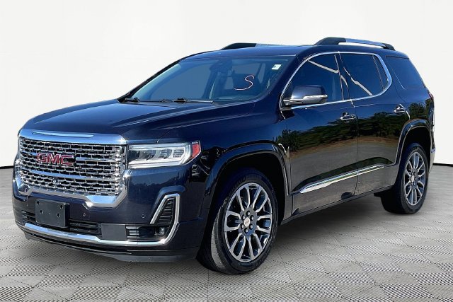 Used 2021 GMC Acadia Denali w/ Denali Technology Package AWD/4WD image 3