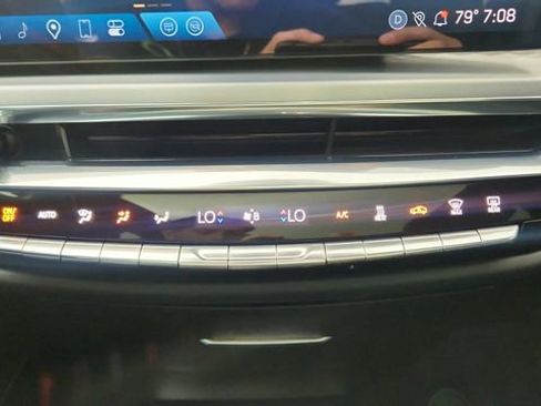 Used 2025 Cadillac Lyriq Sport AWD/4WD image 51