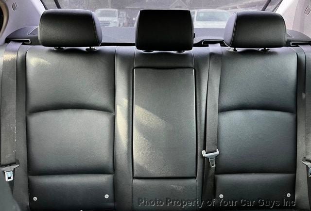 Used 2011 BMW 550i Sedan RWD image 19