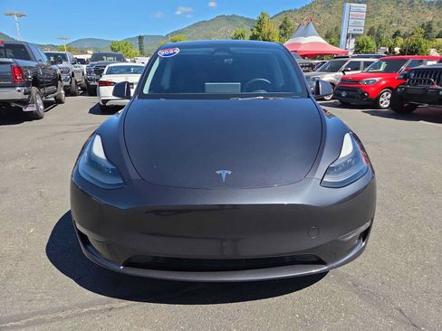 Used 2024 Tesla Model Y Long Range AWD/4WD image 14