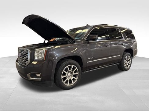 Used 2018 GMC Yukon Denali AWD/4WD image 16