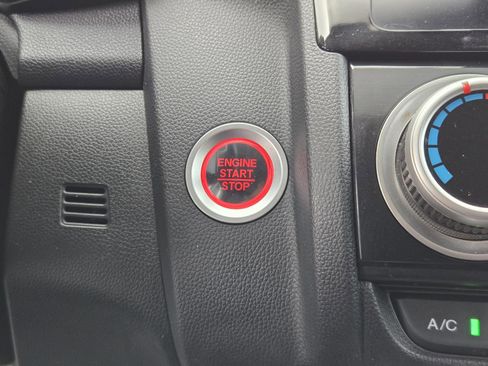 Used 2019 Honda Fit EX image 11