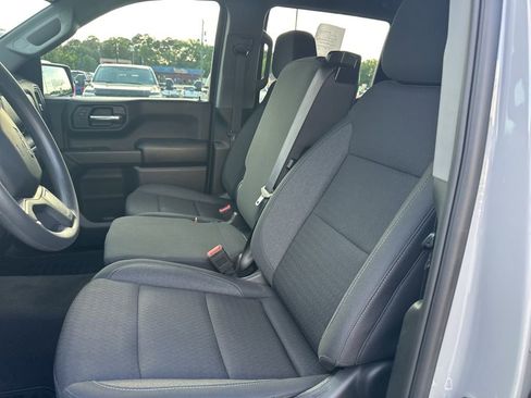 Used 2025 Chevrolet Silverado 1500 Custom Trail Boss w/ LPO, Dark Essentials Package image 15