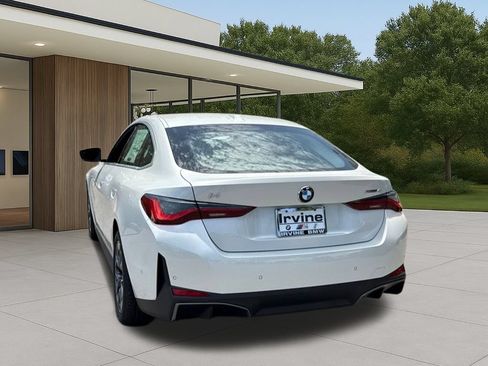 New 2026 BMW i4 eDrive40 w/ Premium Package RWD image 11
