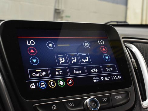 Used 2025 Chevrolet Malibu LT FWD image 15