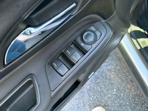 Used 2023 Chevrolet Equinox RS w/ RS Leather Package image 13