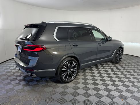 Used 2026 BMW X7 xDrive40i AWD/4WD image 8