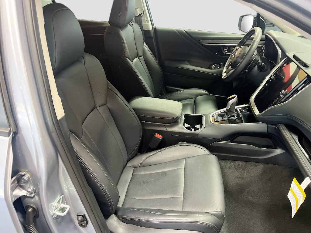 Used 2025 Subaru Legacy Limited AWD/4WD image 30