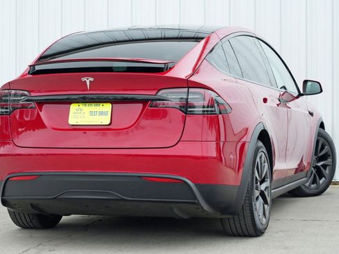 Used 2023 Tesla Model X Standard Range image 5