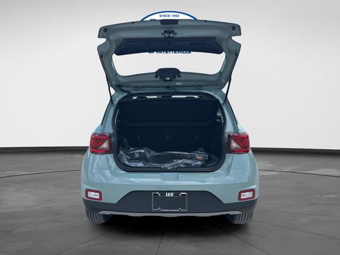 New 2026 Hyundai Venue SEL FWD image 17