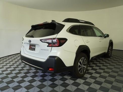 Certified 2025 Subaru Outback Premium image 7