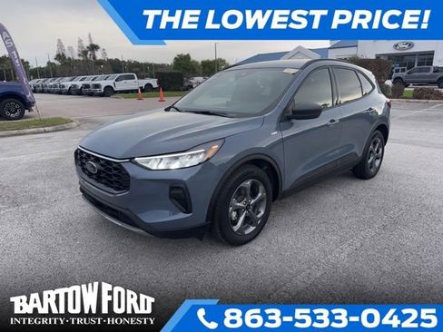 Used 2025 Ford Escape ST-Line w/ Equipment Group 301A image 1