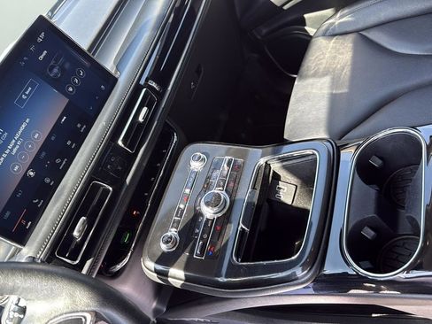 Used 2023 Lincoln Nautilus FWD w/ Premium Package image 17