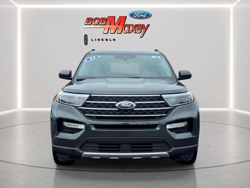 Used 2023 Ford Explorer XLT w/ Equipment Group 202A AWD/4WD image 2
