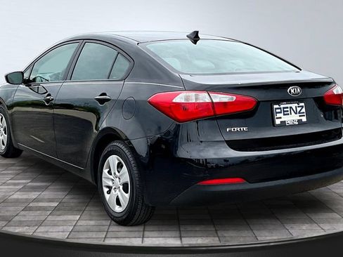 Used 2015 Kia Forte LX FWD image 4