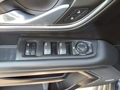 Used 2023 Chevrolet Tahoe LT image 18