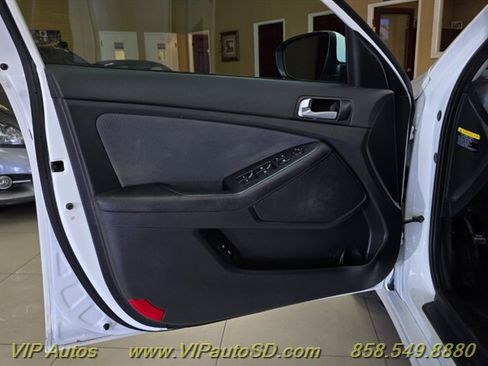 Used 2016 Kia Optima Hybrid FWD image 11