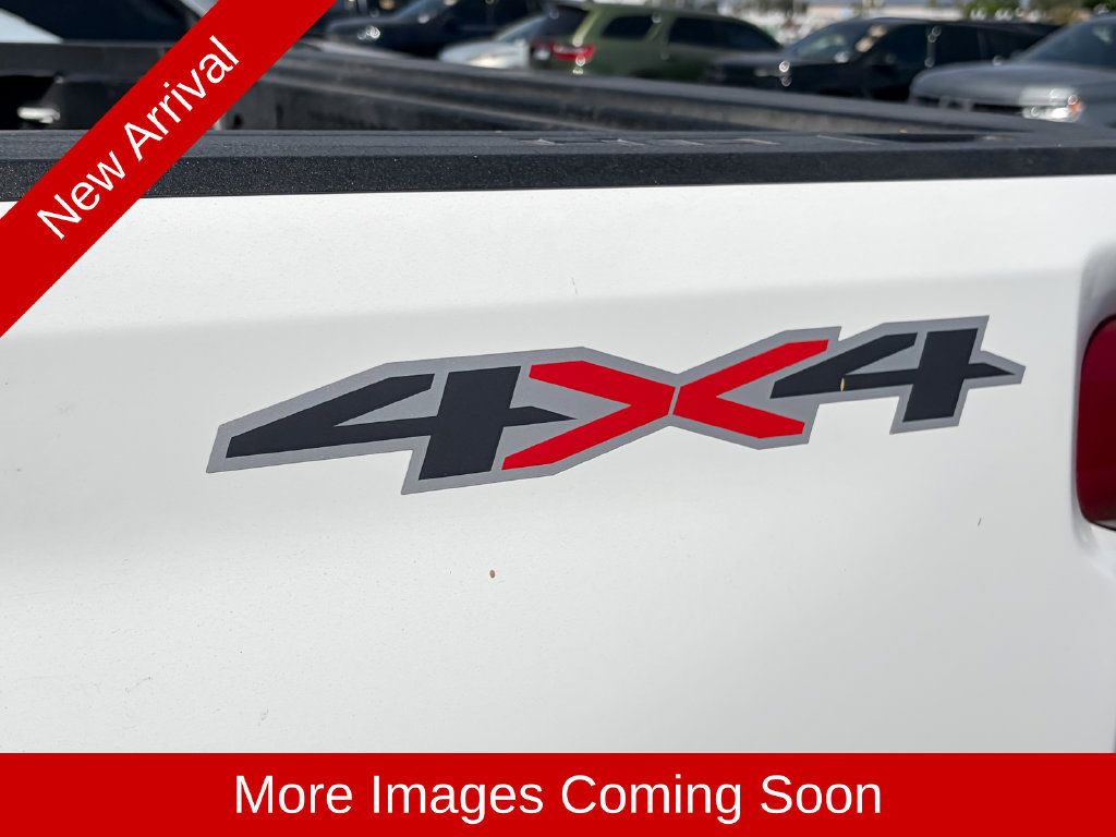 Used 2025 Chevrolet Silverado 2500 LT w/ Convenience Package AWD/4WD image 10