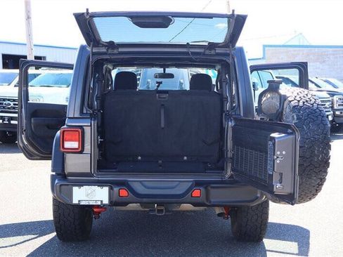 Used 2021 Jeep Wrangler Rubicon AWD/4WD image 34