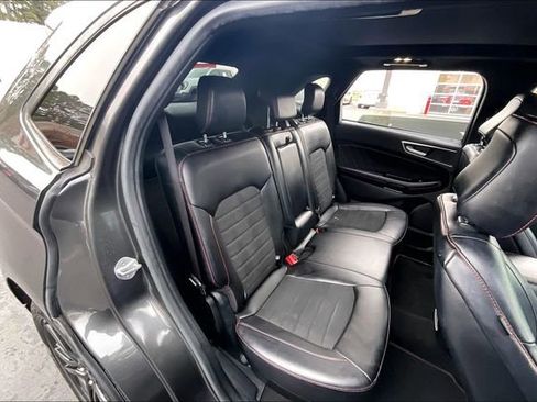 Used 2020 Ford Edge ST-Line image 27
