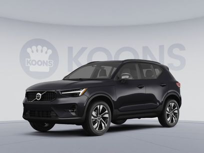 New 2026 Volvo XC40 B5 Plus w/ Protection Package Premier