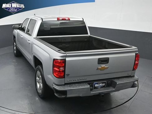 Used 2018 Chevrolet Silverado 1500 LT w/ All Star Edition RWD image 13