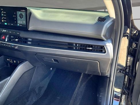 Used 2025 Kia K4 FWD image 18