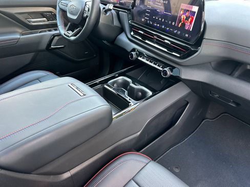 Used 2024 Chevrolet Silverado EV RST image 17