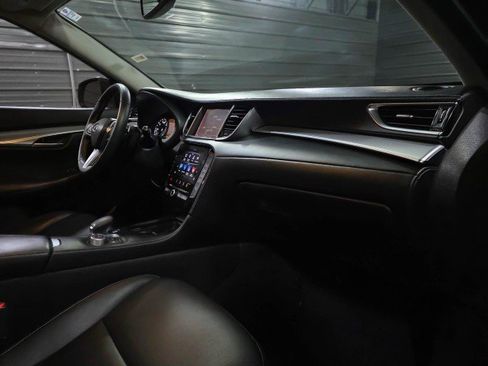 Used 2019 INFINITI QX50 Luxe w/ Navigation Package image 12