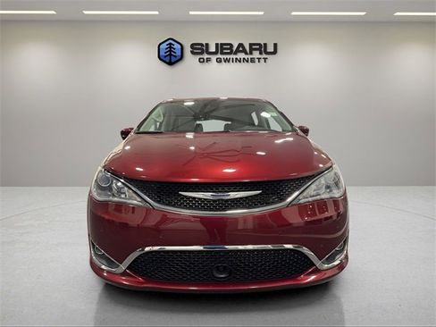 Used 2020 Chrysler Pacifica Touring-L Plus w/ Advanced Safetytec Group image 8