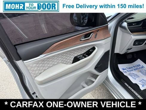 Used 2021 Jeep Grand Cherokee L Summit w/ Luxury Tech Group V AWD/4WD image 12