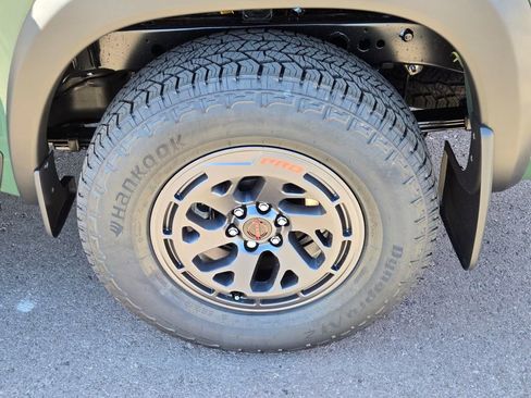 New 2026 Nissan Frontier PRO-4X w/ Pro-4x Convenience Package image 5