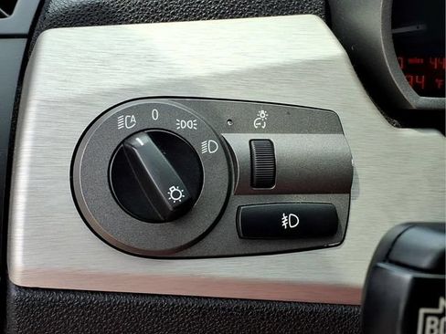 Used 2003 BMW Z4 2.5i RWD image 12