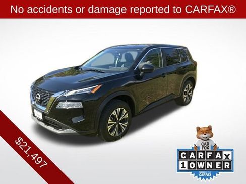 Used 2023 Nissan Rogue SV image 2