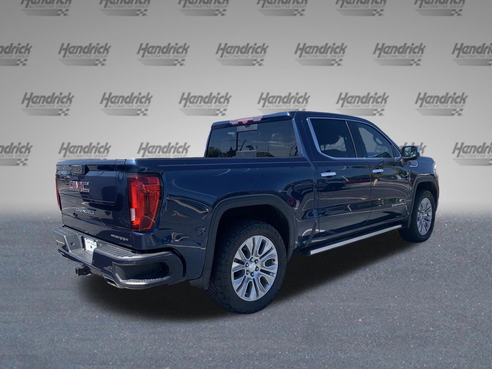 Used 2021 GMC Sierra 1500 Denali w/ Denali Ultimate Package AWD/4WD image 10