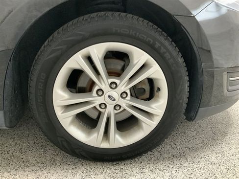 Used 2018 Ford Taurus SEL w/ Equipment Group 201A AWD/4WD image 13